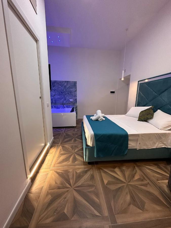 Triple Room Bath