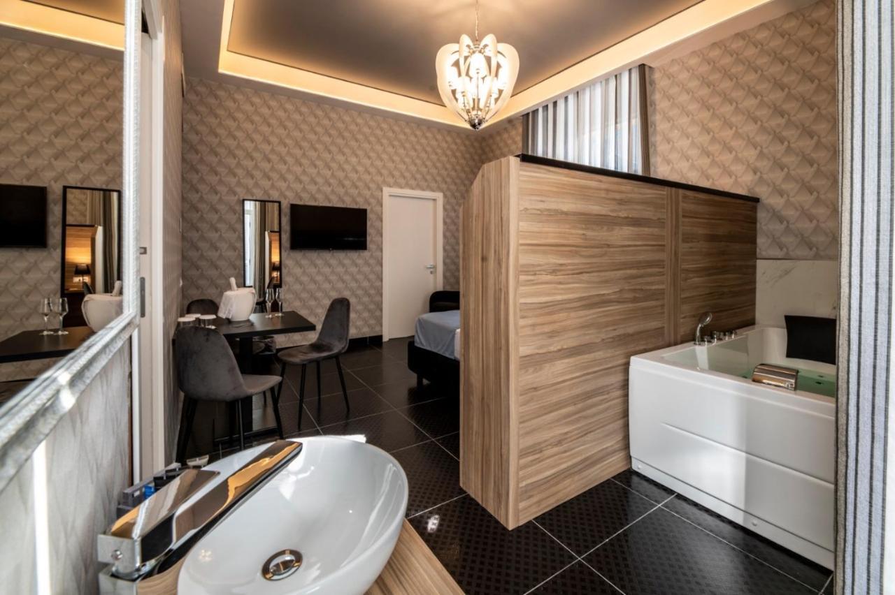 Luxury Triple Room