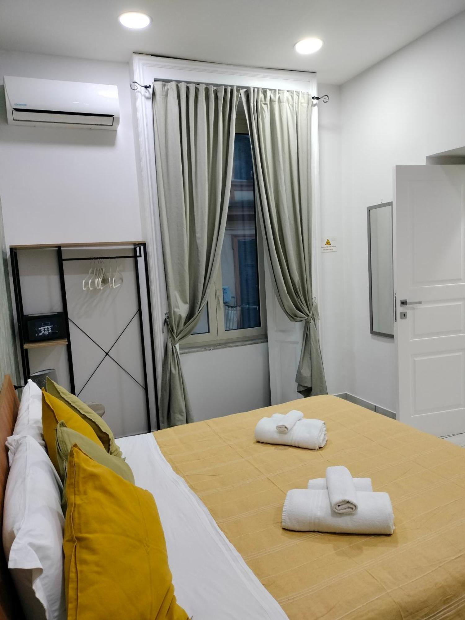 Double Room Private Bathroom
