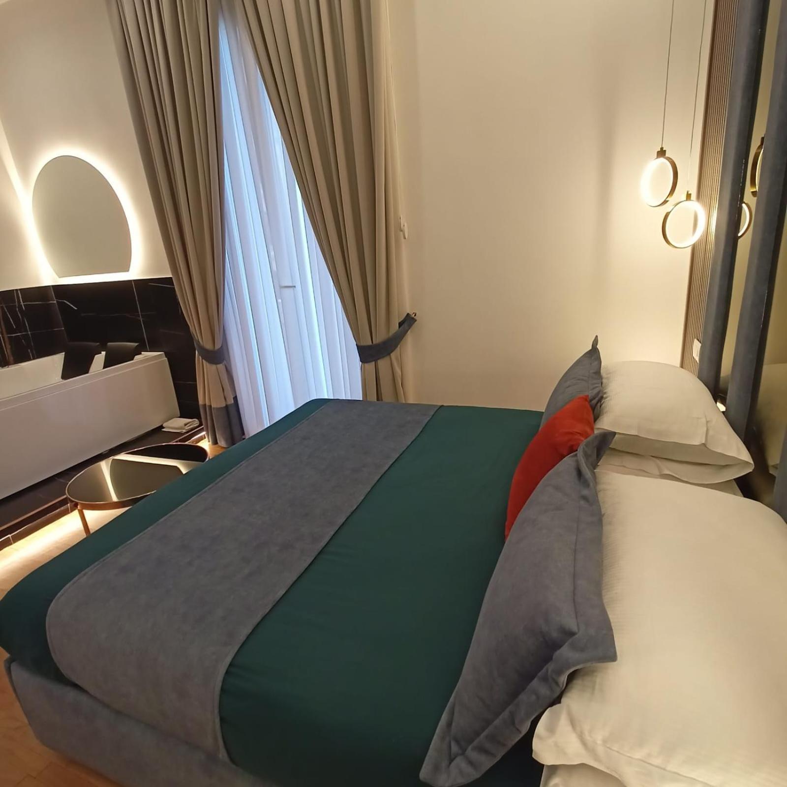 Chambre Lit King-Size avec Baignoire Spa
