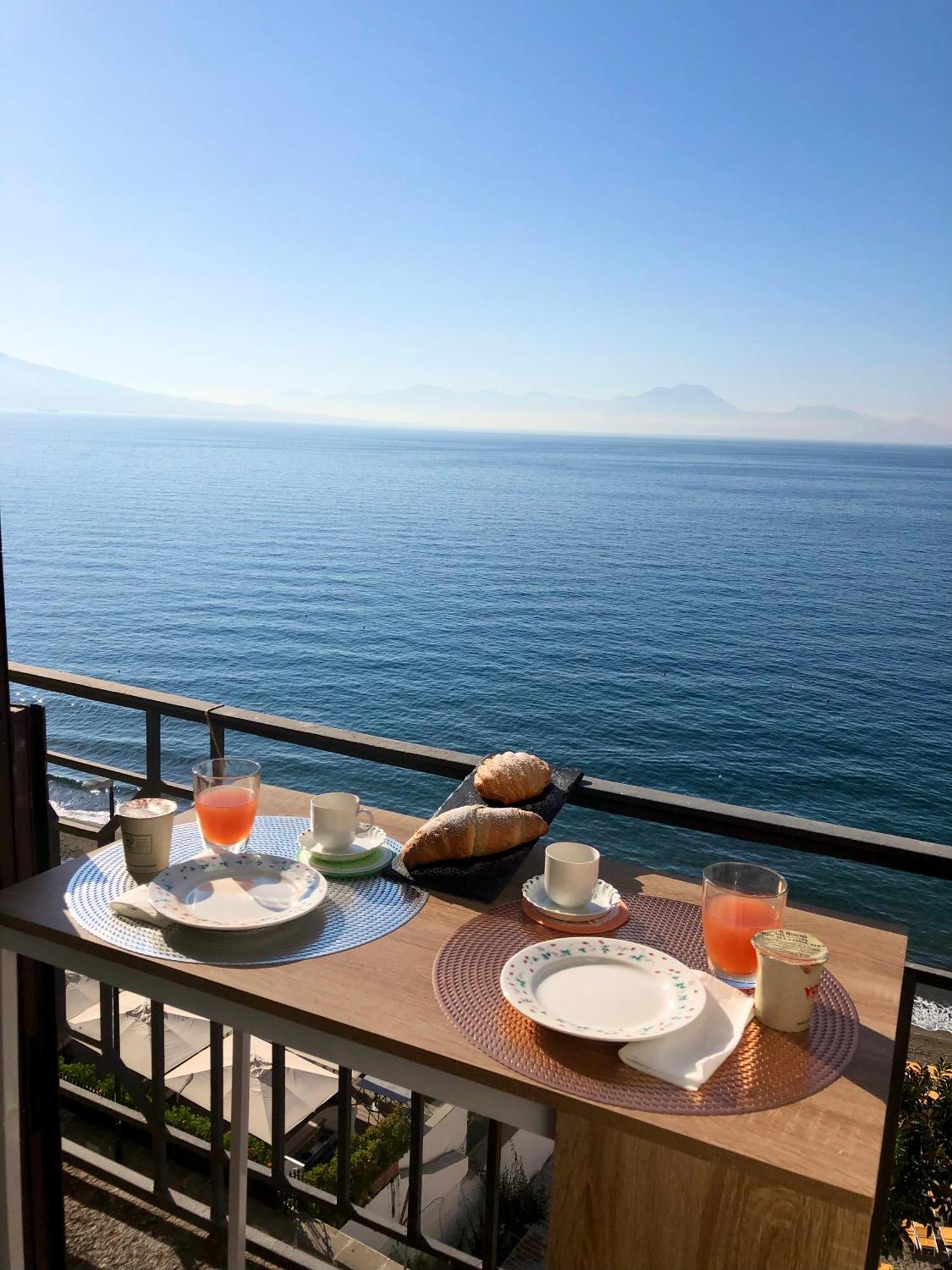 Double Room Mountain View