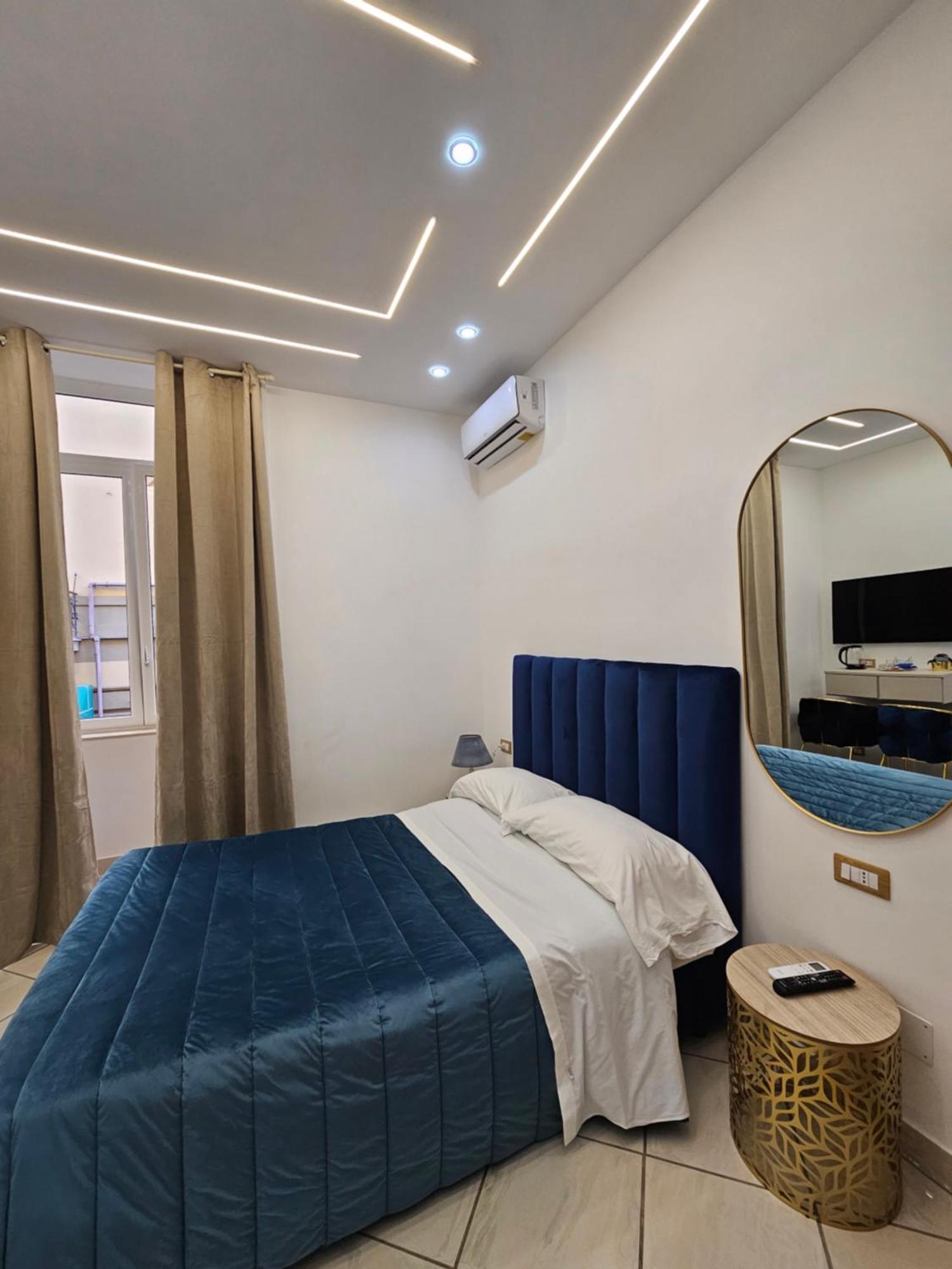 Deluxe Double Room Bath
