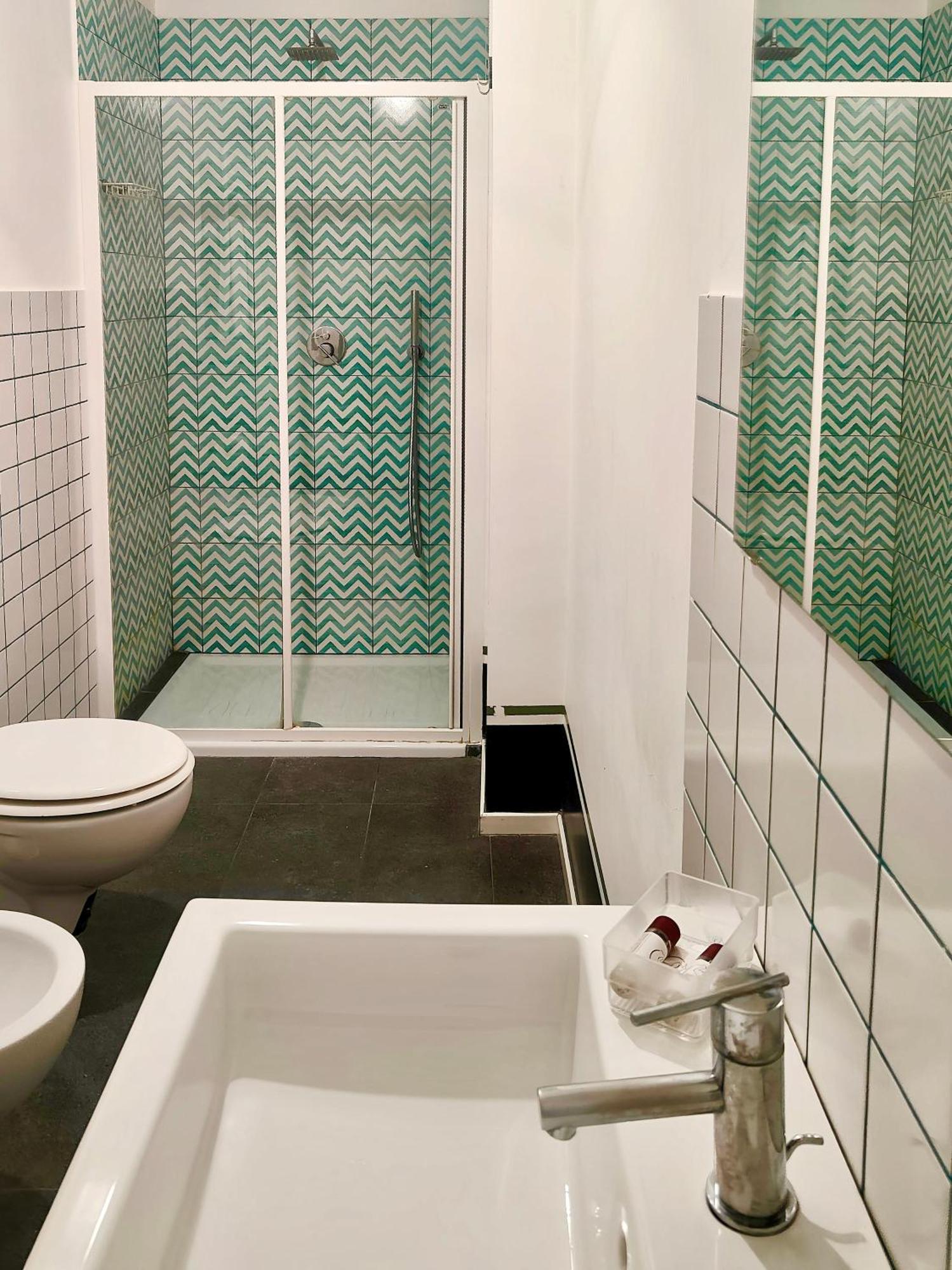 Double Room Private Bathroom