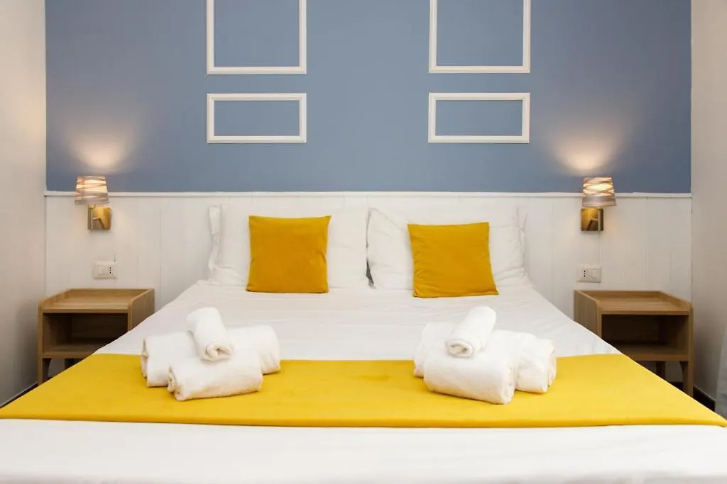 HOTIDAY Room Collection - Napoli Botanique-1